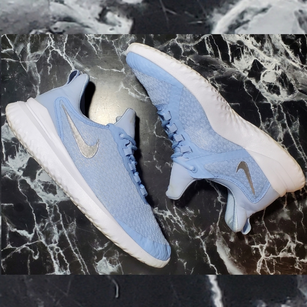 Nike Renew Rival sneakers